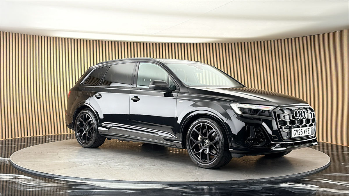 More views of Audi Q7