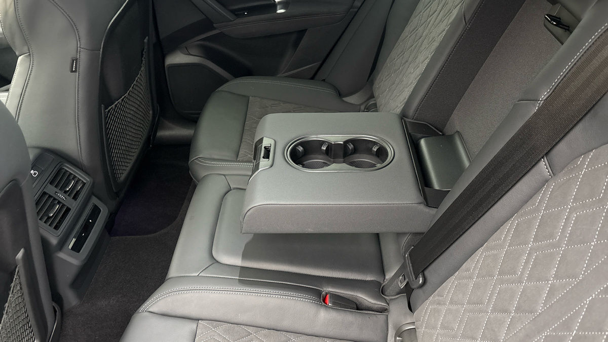 Audi Q5 Image 9