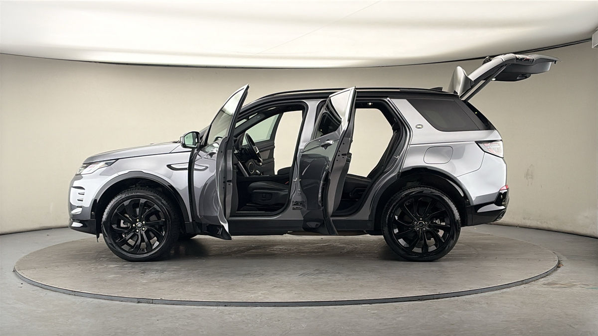 More views of Land Rover Discovery Sport