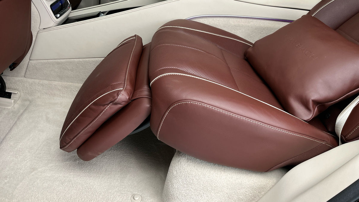 Mercedes-Benz Maybach GLS Image 31