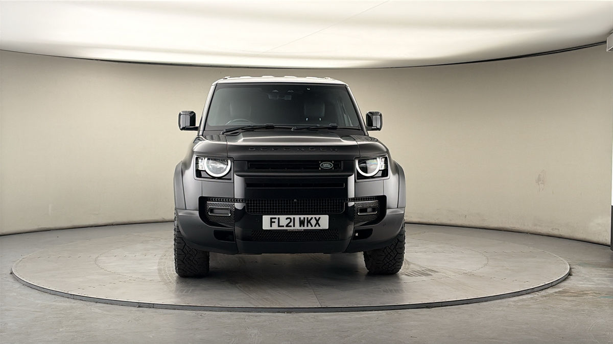More views of Land Rover Defender 90