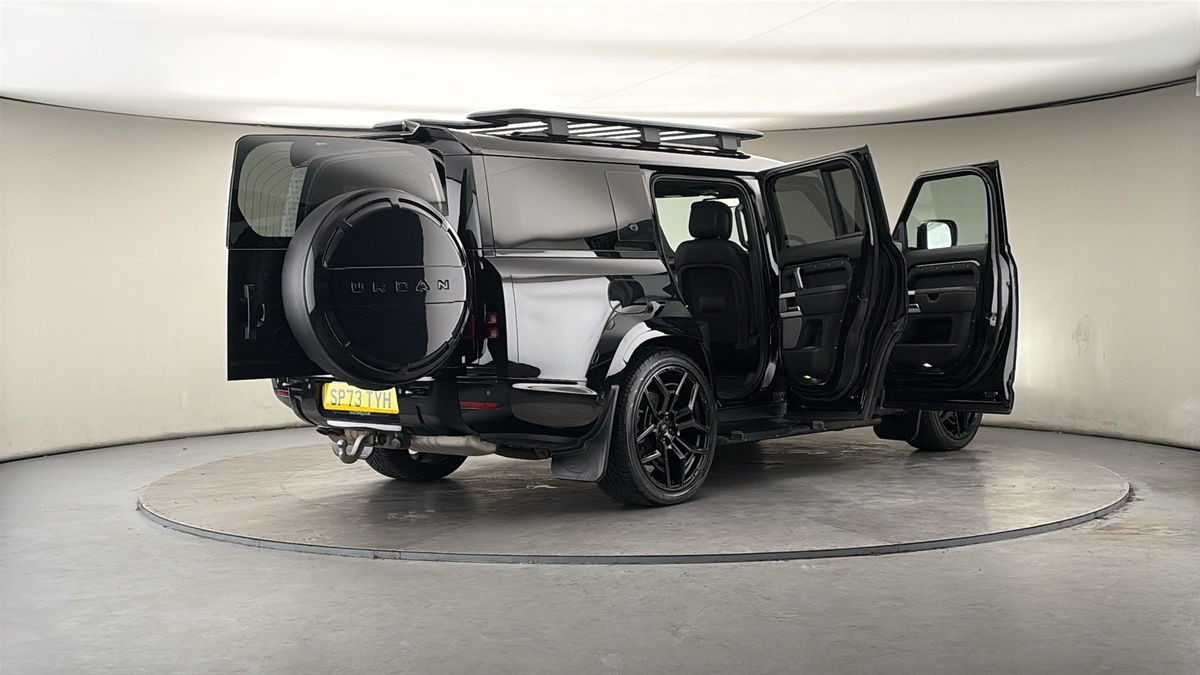 More views of Land Rover Defender 130