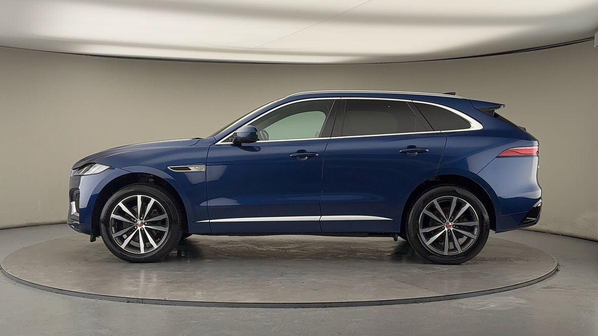 Jaguar F-PACE Image 15