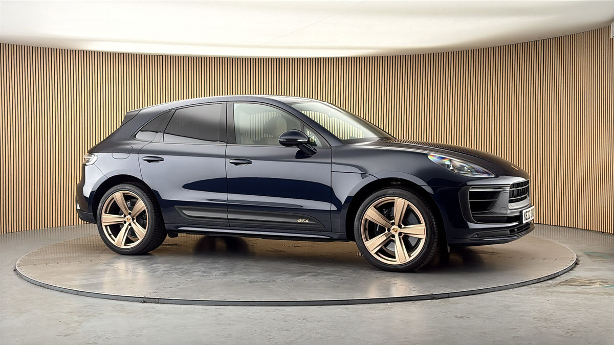More views of Porsche Macan