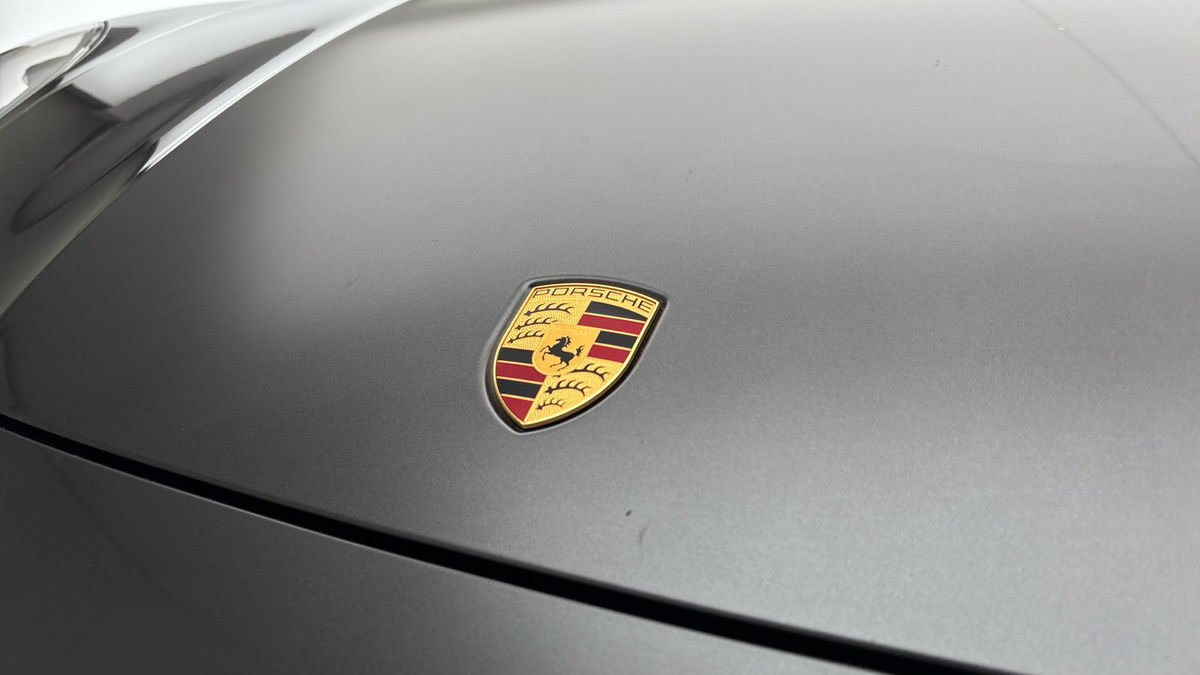 Porsche Cayenne Image 24