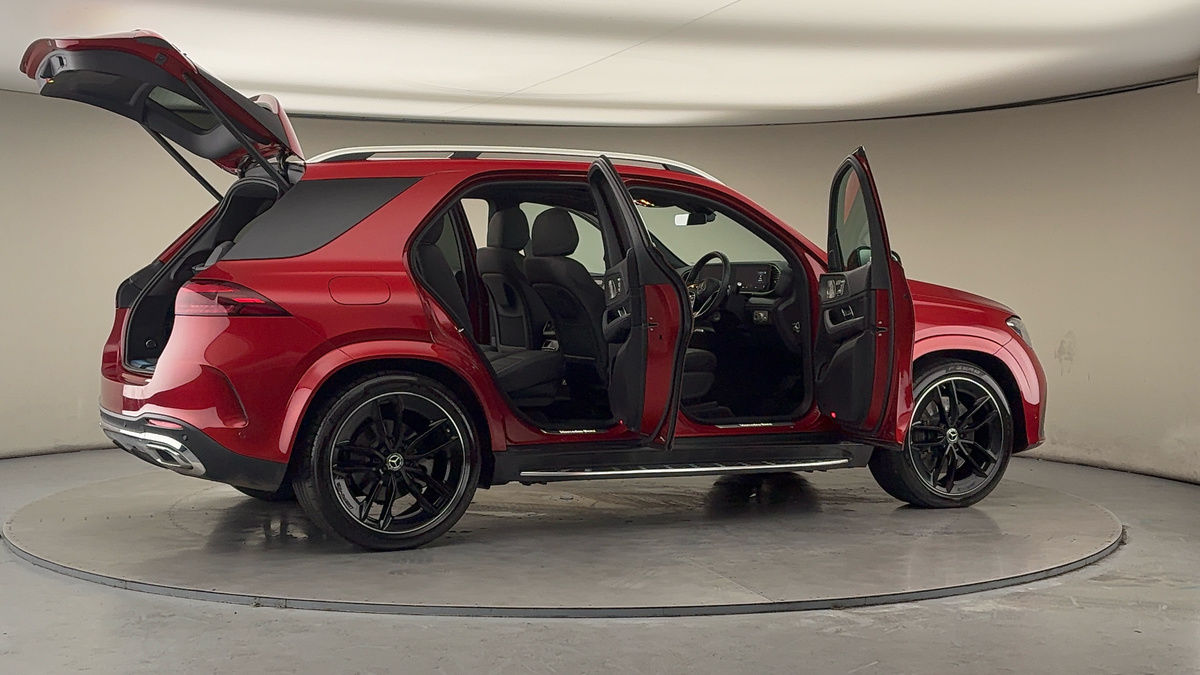 More views of Mercedes-Benz GLE