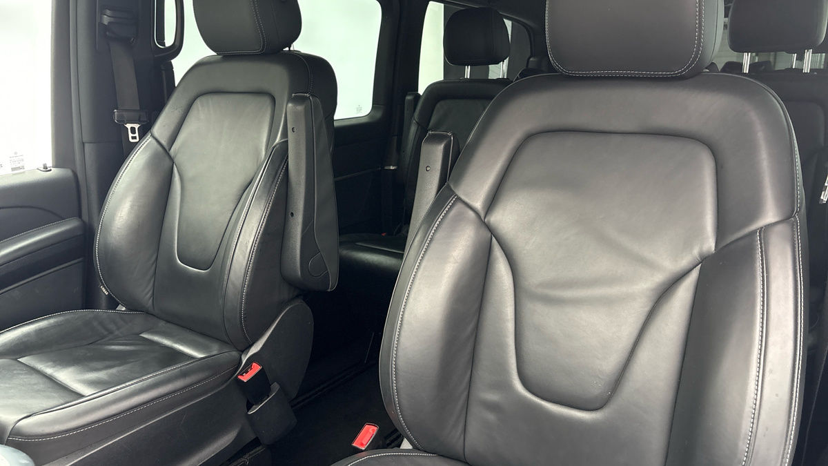 Mercedes-Benz V Class Image 7