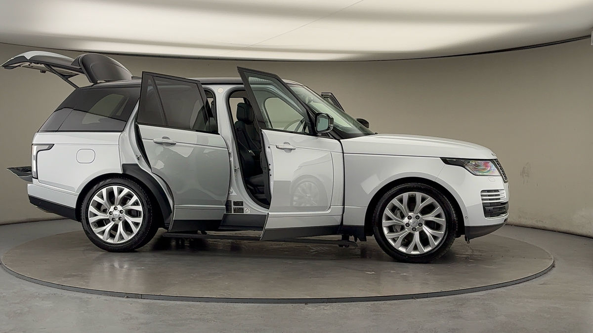 More views of Land Rover Range Rover