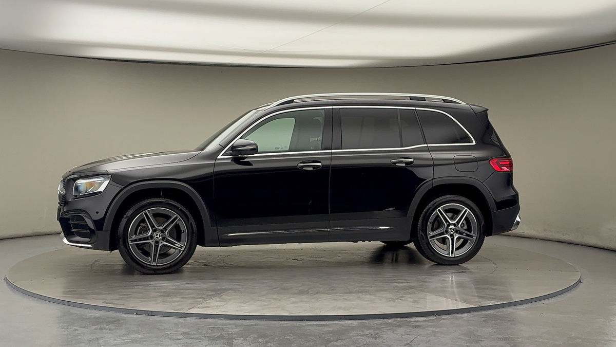 More views of Mercedes-Benz GLB