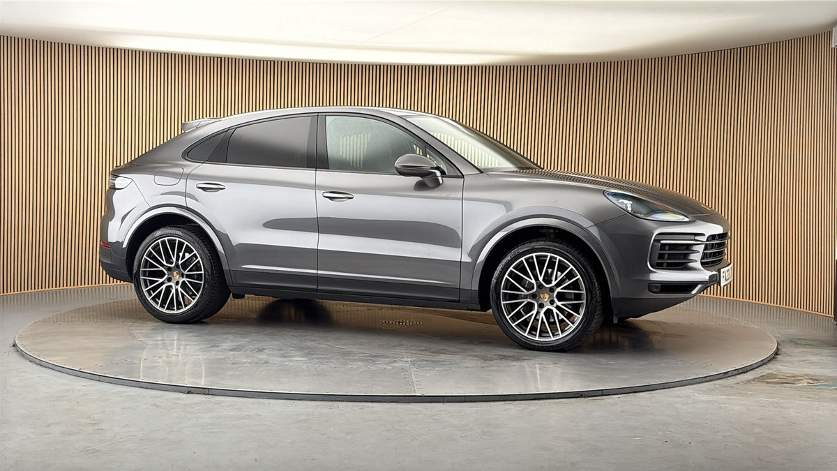More views of Porsche Cayenne
