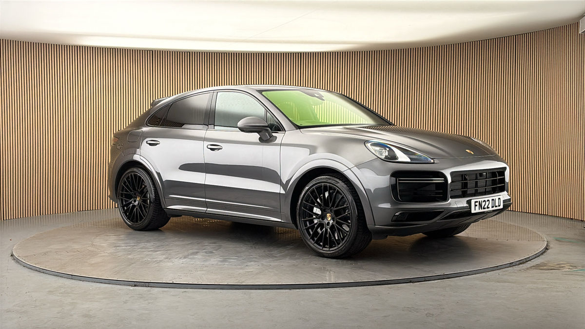 More views of Porsche Cayenne