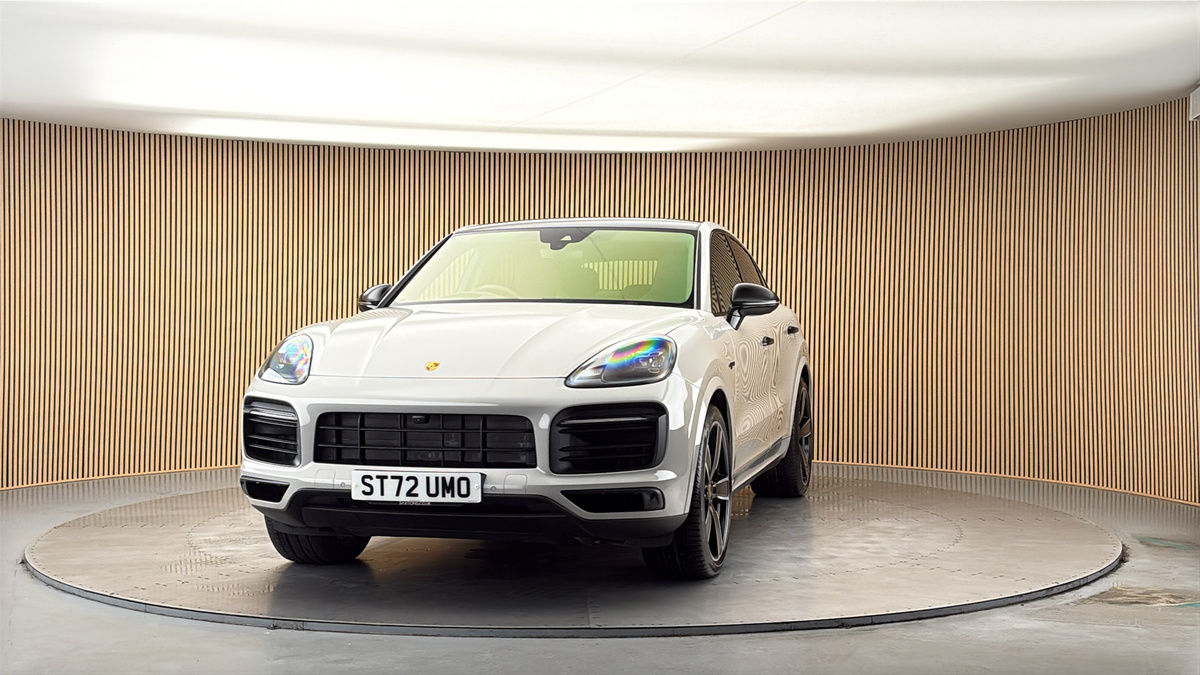 More views of Porsche Cayenne
