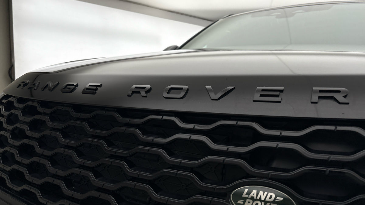 Land Rover Range Rover Velar Image 24
