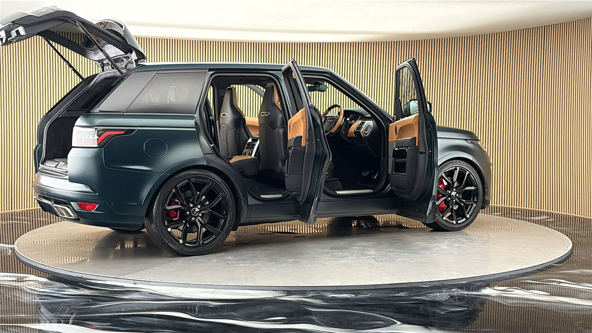More views of Land Rover Range Rover Sport
