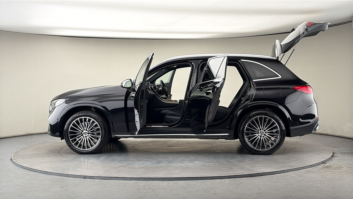 More views of Mercedes-Benz GLC