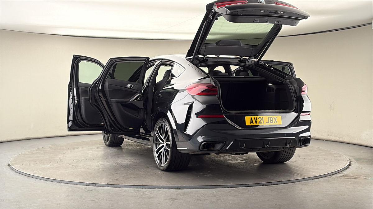 More views of BMW X6