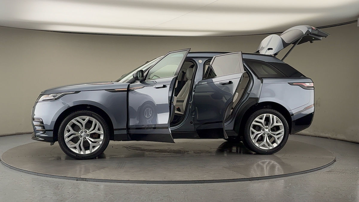 More views of Land Rover Range Rover Velar