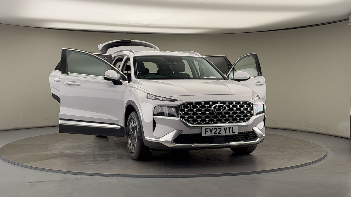 More views of Hyundai Santa Fe