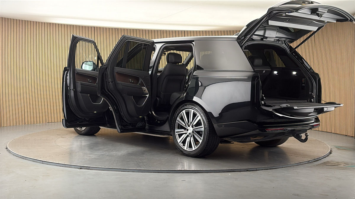 More views of Land Rover Range Rover