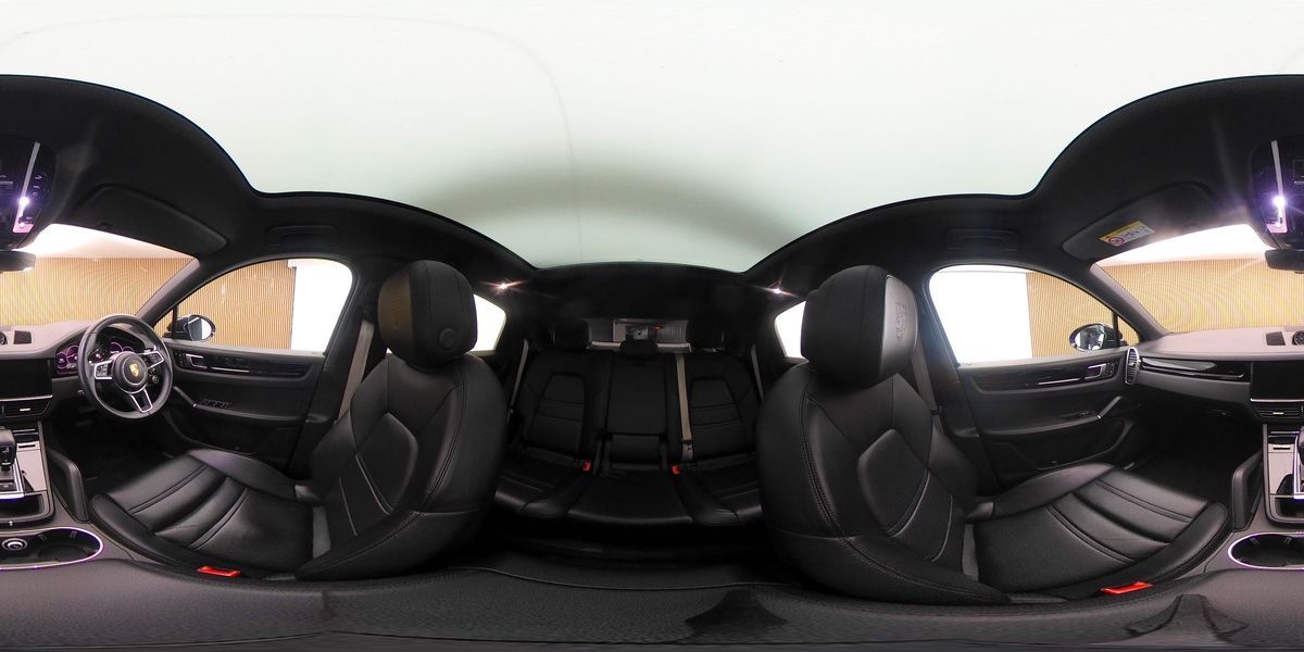 More views of Porsche Cayenne