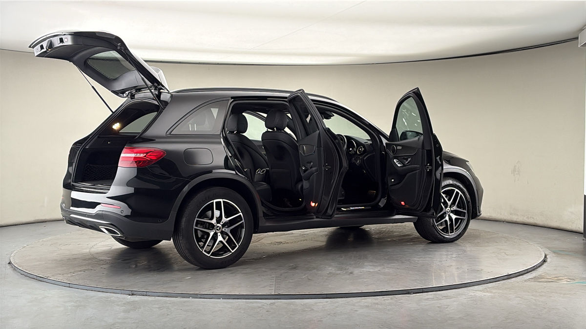 More views of Mercedes-Benz GLC