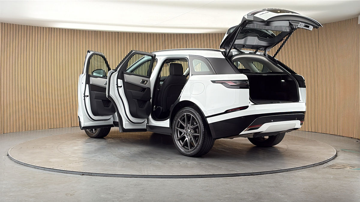 More views of Land Rover Range Rover Velar