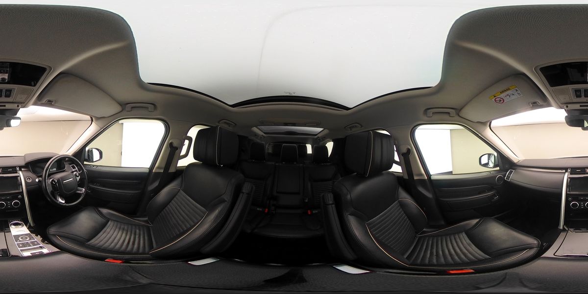 More views of Land Rover Discovery