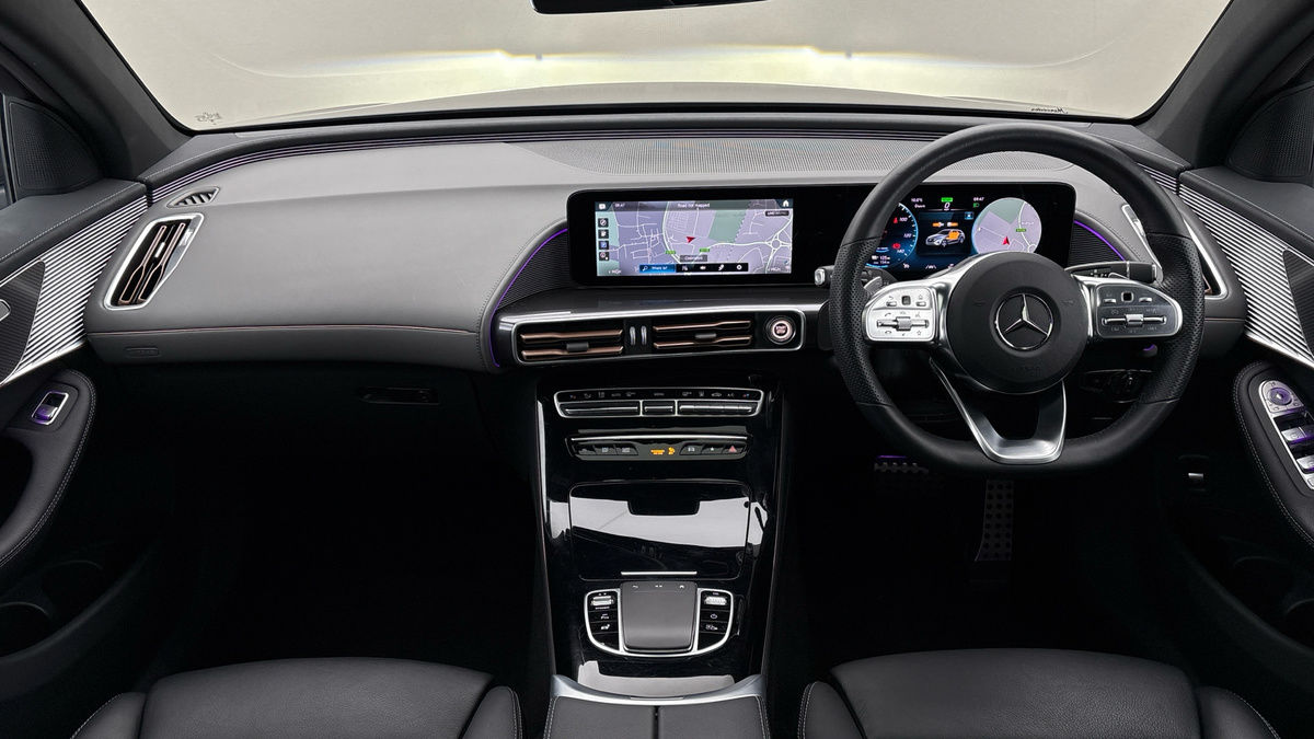 Mercedes-Benz EQC Image 12