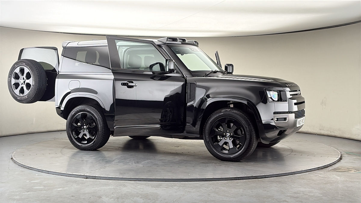 More views of Land Rover Defender 90