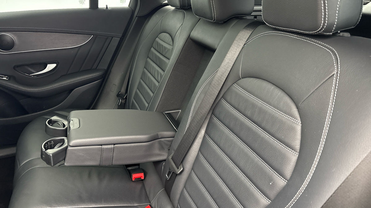 Mercedes-Benz GLC Image 9