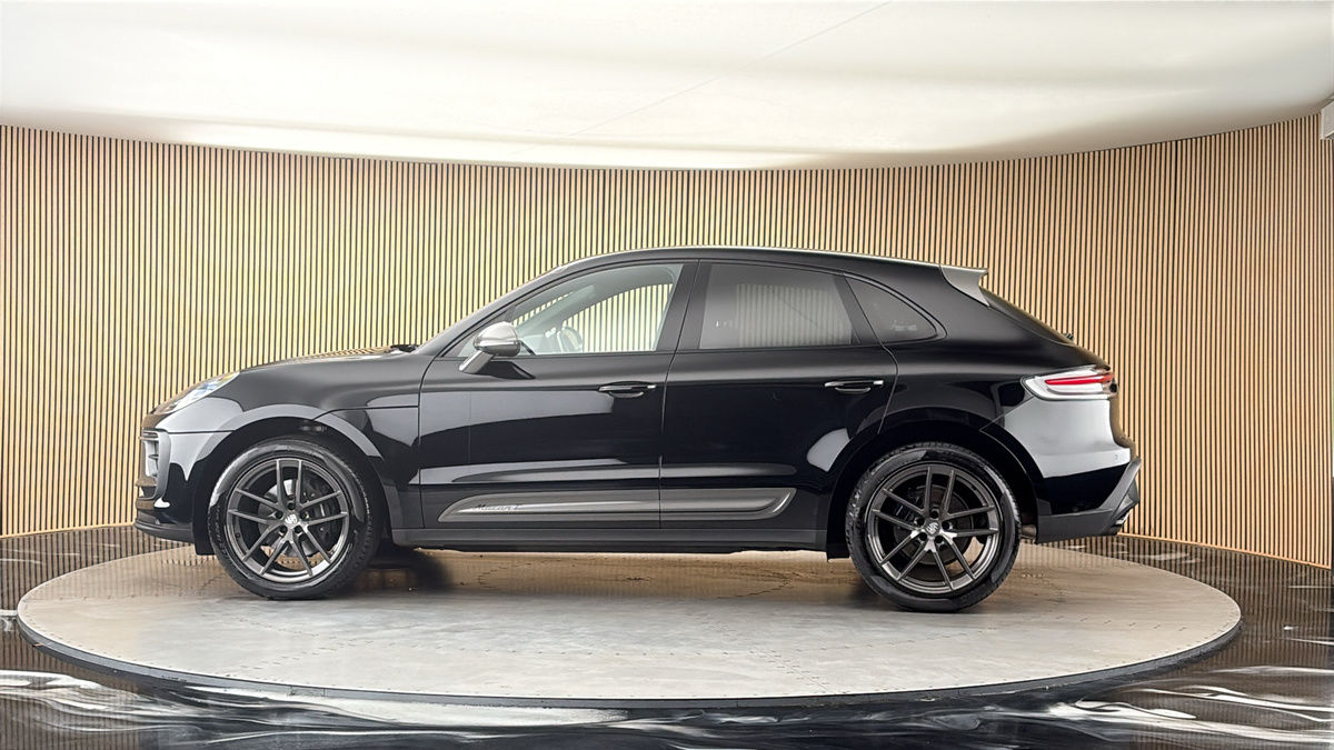 More views of Porsche Macan
