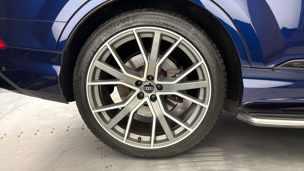 Audi Q7 Image 10
