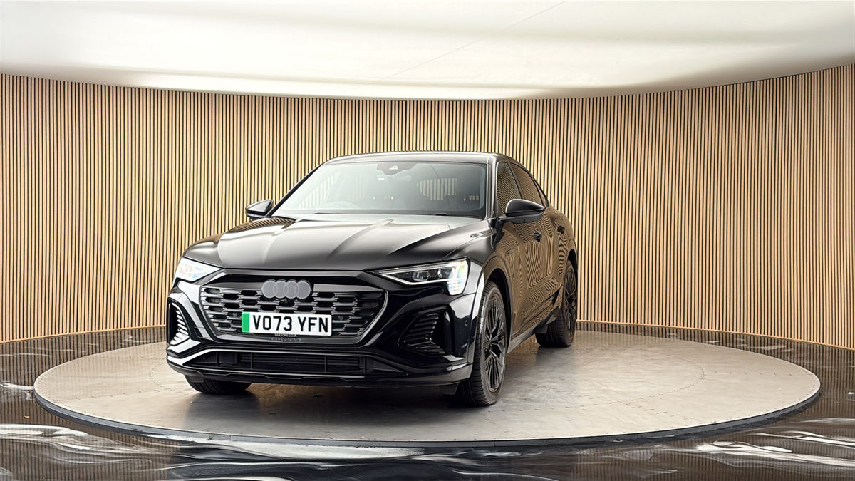 More views of Audi Q8 e-tron