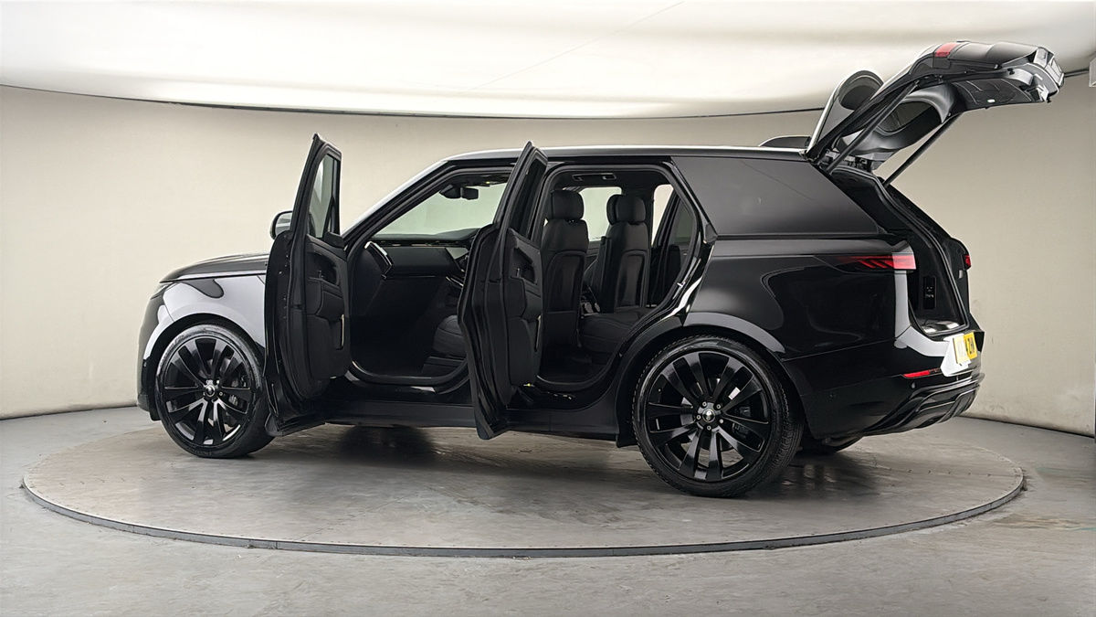 More views of Land Rover Range Rover Sport