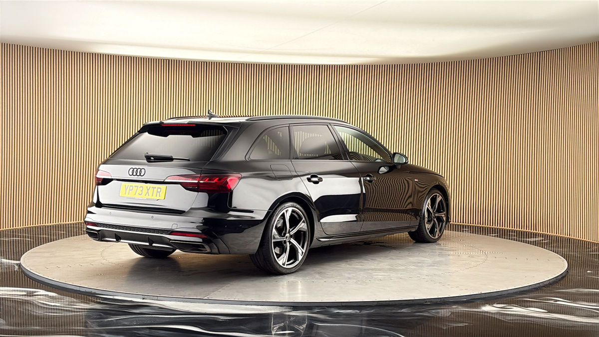 More views of Audi A4 Avant
