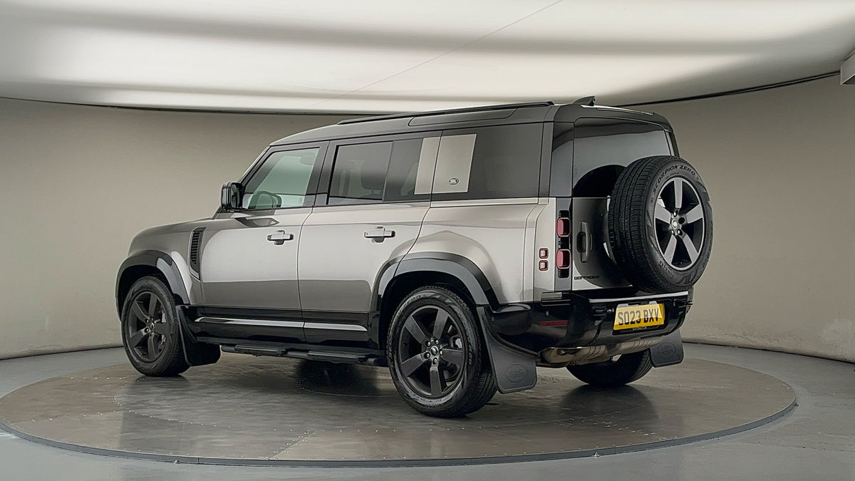 More views of Land Rover Defender 110