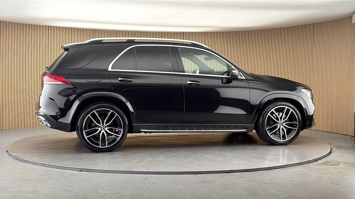 More views of Mercedes-Benz GLE