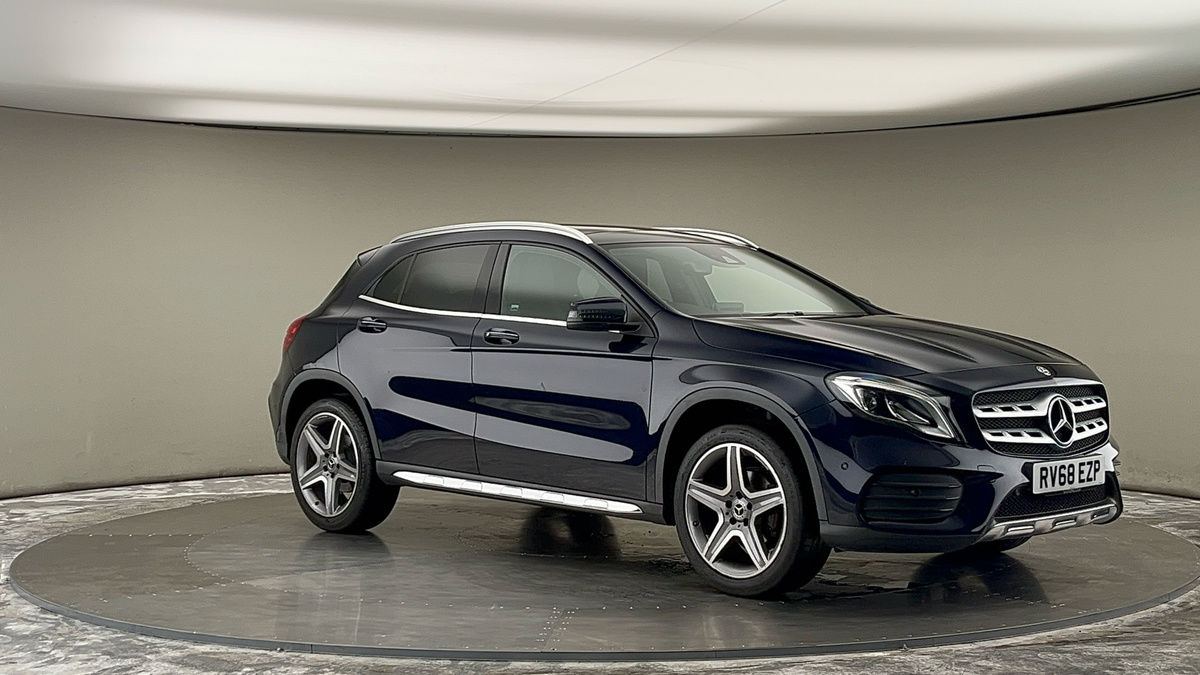 More views of Mercedes-Benz GLA