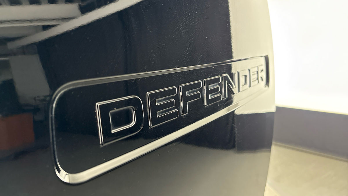 Land Rover Defender 90 Image 6