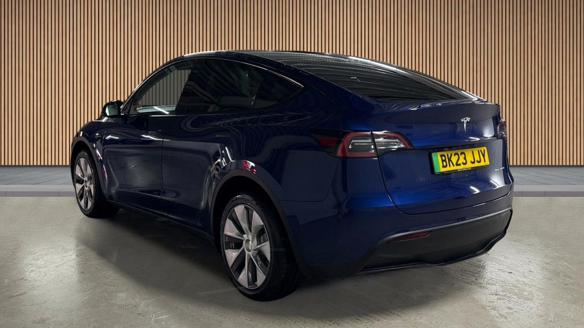 Tesla Model Y Image 2