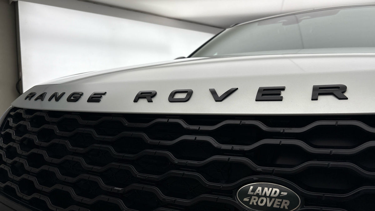 Land Rover Range Rover Velar Image 24