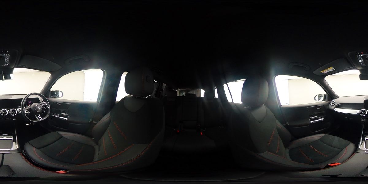 More views of Mercedes-Benz GLB