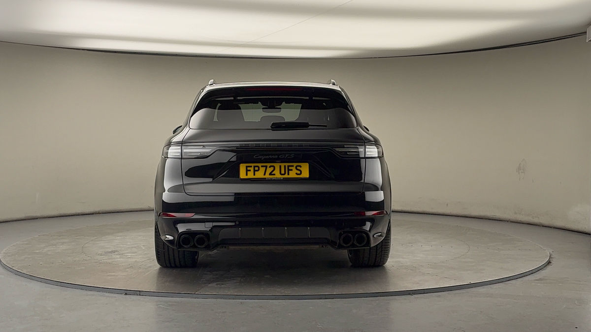 Porsche Cayenne Image 4