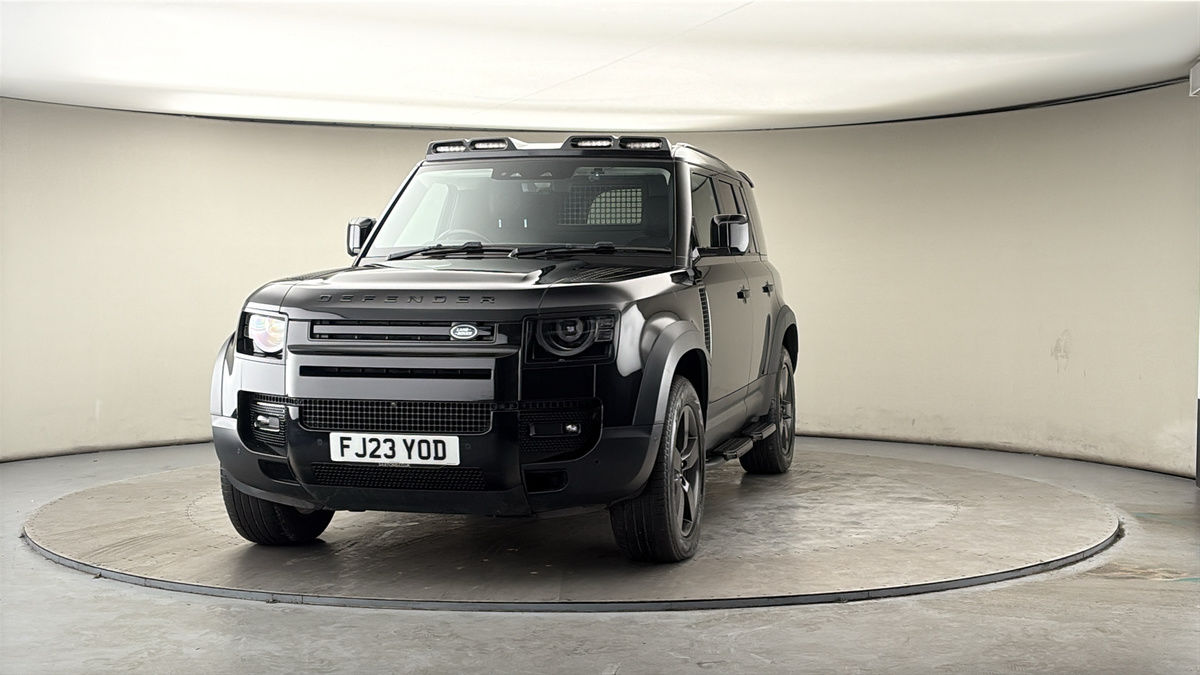 More views of Land Rover Defender 110