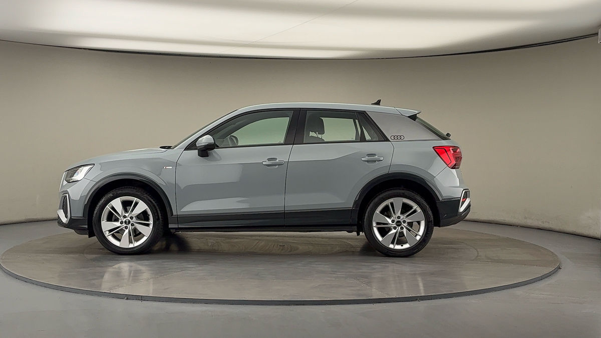 Audi Q2 Image 15