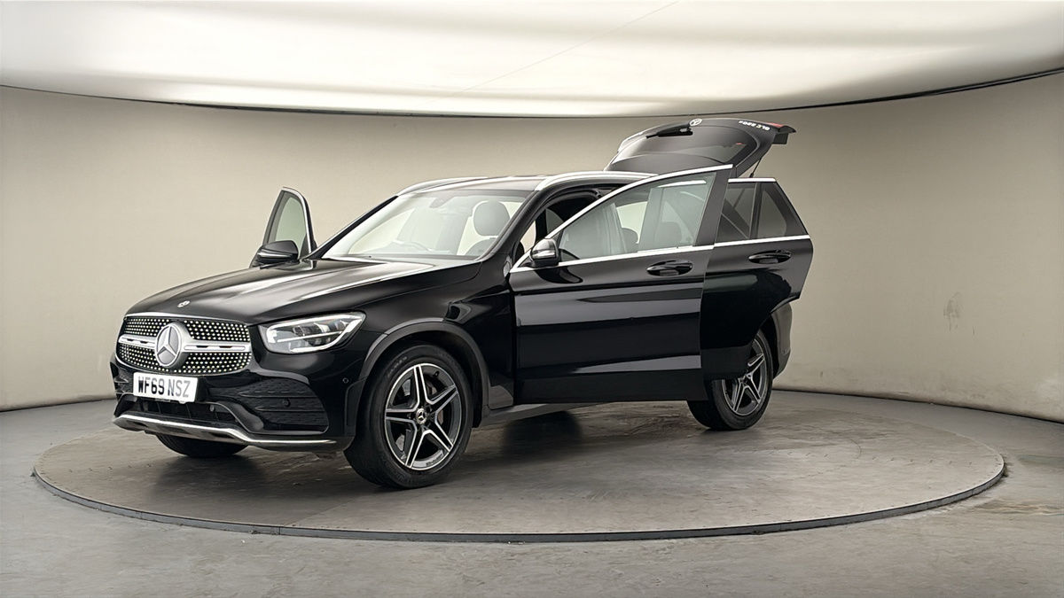 Mercedes-Benz GLC Image 22
