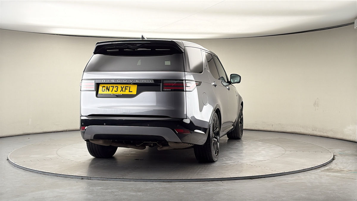 More views of Land Rover Discovery