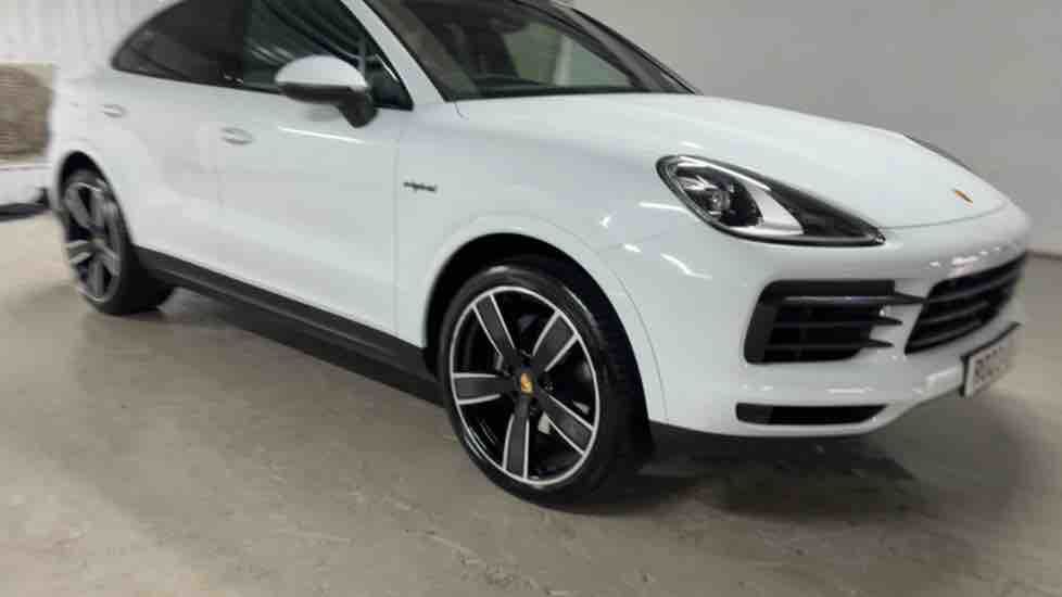 More views of Porsche Cayenne