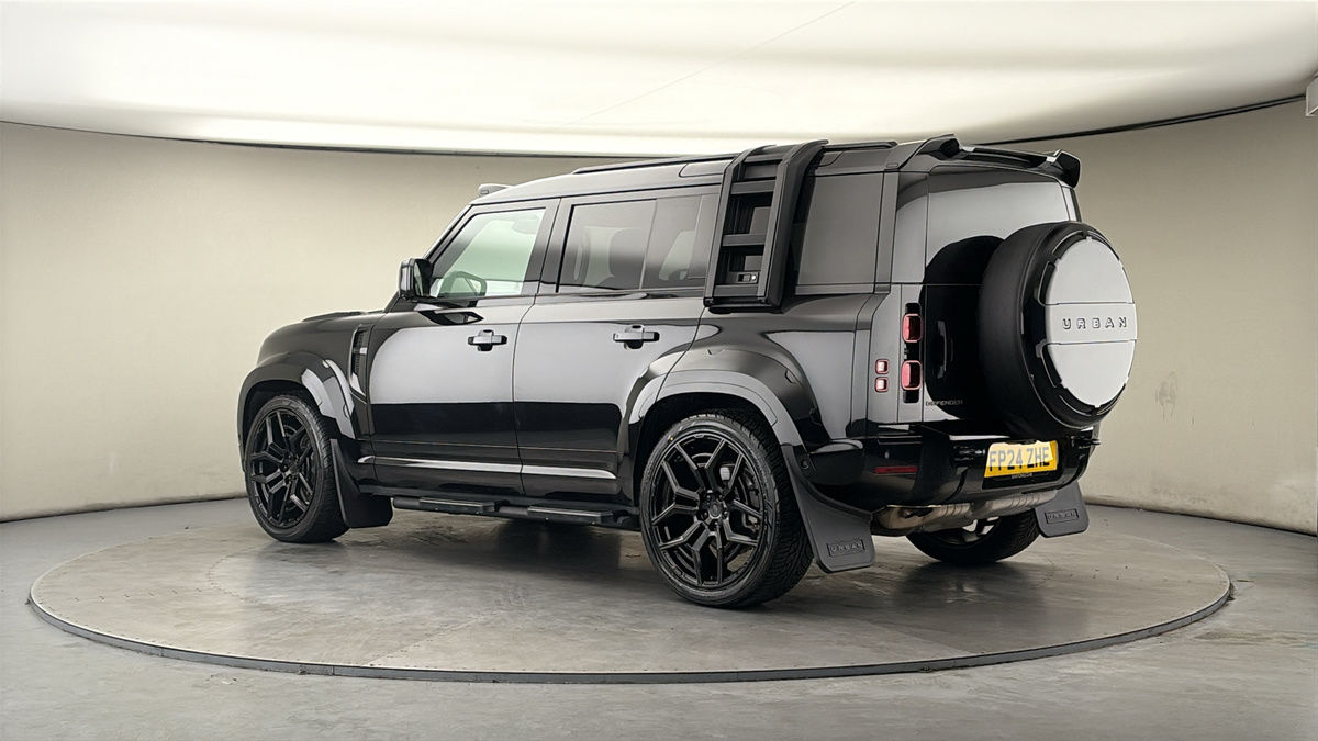 More views of Land Rover Defender 110