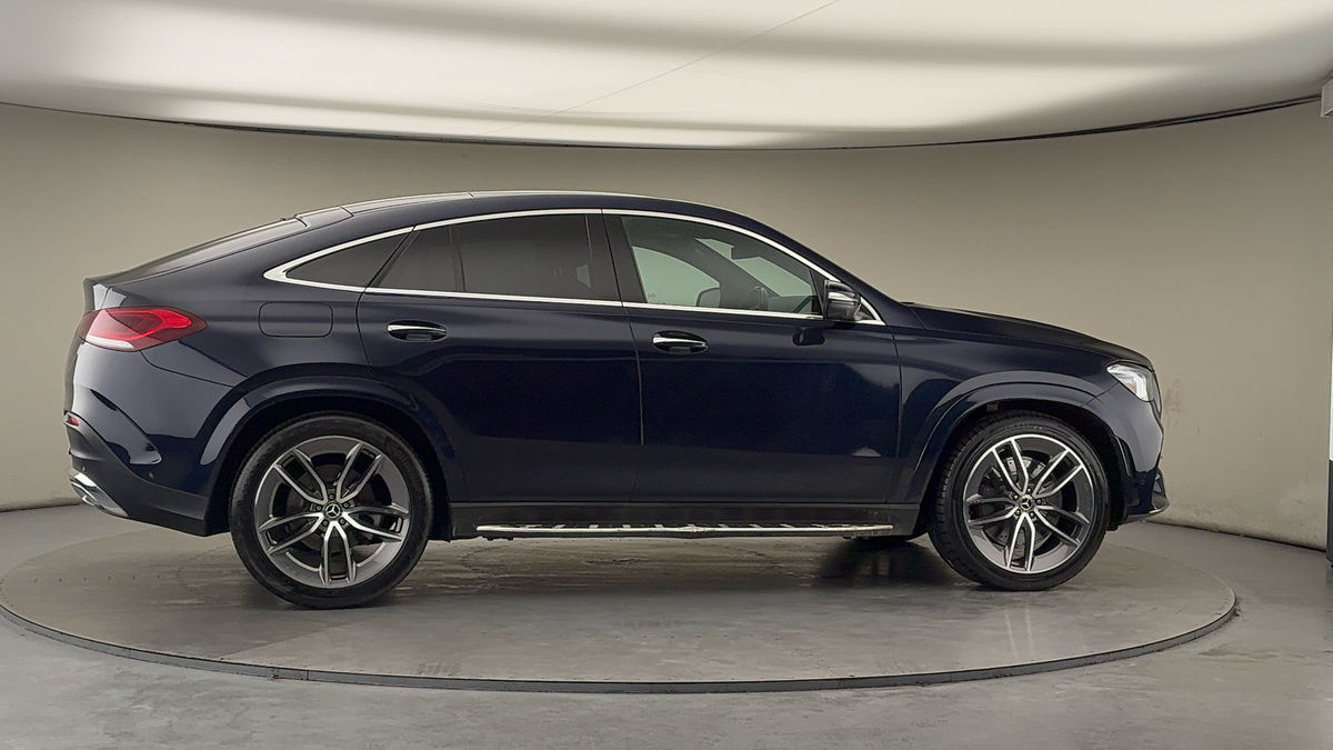 More views of Mercedes-Benz GLE